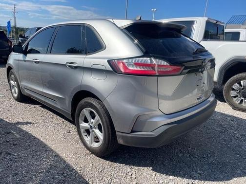 2021 Ford Edge SE