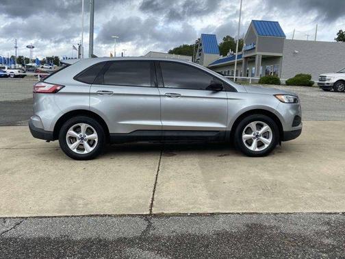 2021 Ford Edge SE