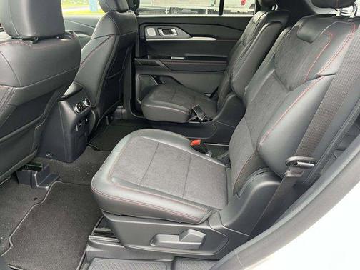 Star White 2026 Ford Explorer ST