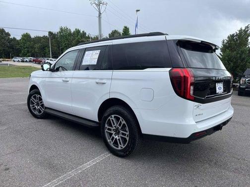 Oxford White 2025 Ford Expedition Active
