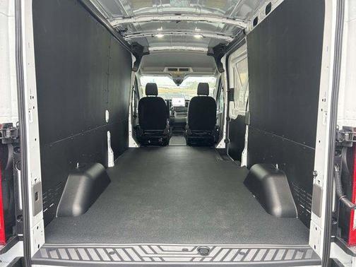 2026 Ford Transit-250 148 WB Medium Roof Cargo