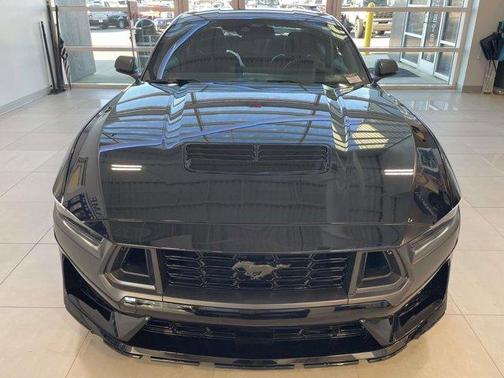 2025 Ford Mustang Dark Horse