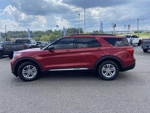 Rapid Red Metallic Tinted Clearcoat 2020 Ford Explorer XLT