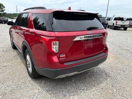 Rapid Red Metallic Tinted Clearcoat 2020 Ford Explorer XLT
