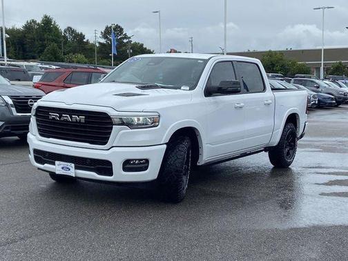 Bright White Clearcoat 2025 RAM 1500 Laramie