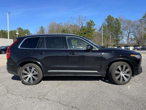 2024 Volvo XC90 B5 Plus Bright Theme
