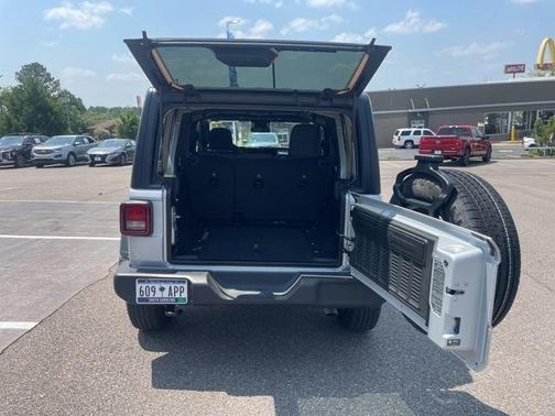 2024 Jeep Wrangler Sport