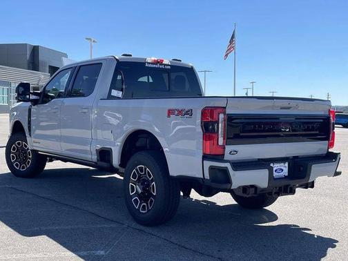 Avalanche 2026 Ford F-350 Platinum