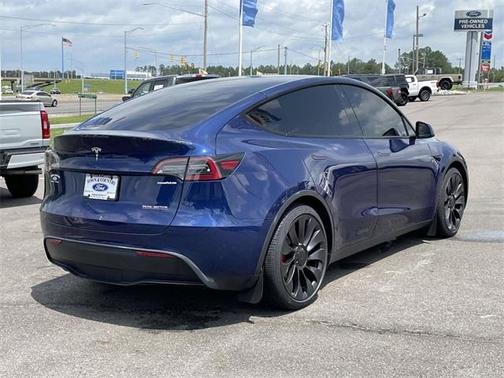2023 Tesla Model Y Performance