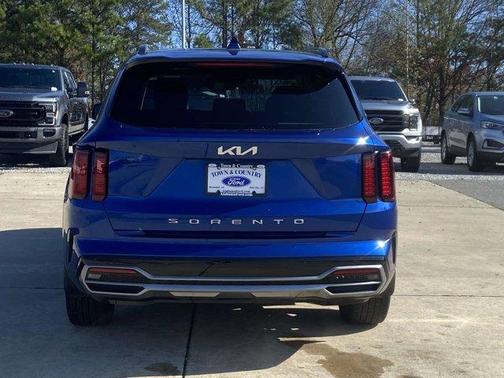 2022 Kia Sorento S