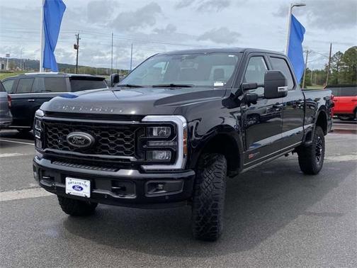 2025 Ford F-350 Lariat Super Duty