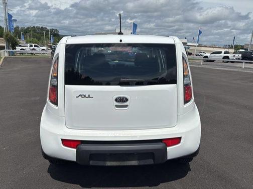 Clear White 2011 Kia Soul Base