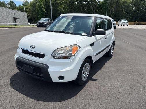 Clear White 2011 Kia Soul Base