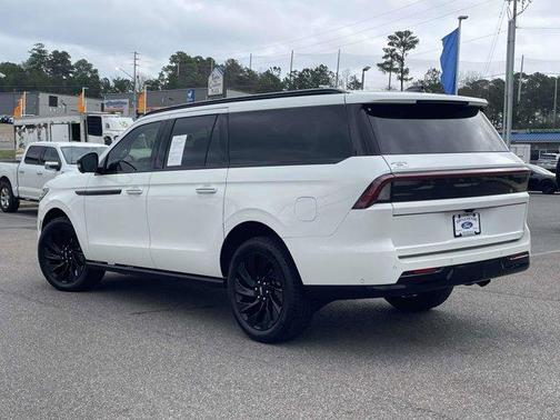 2025 Lincoln Navigator L Reserve