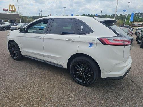 2022 Ford Edge ST