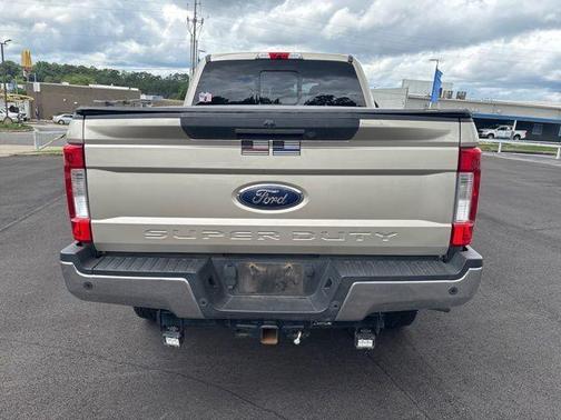 White Gold Metallic 2017 Ford F-350 Lariat Super Duty