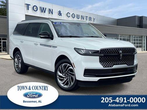 Pristine White 2025 Lincoln Navigator Reserve