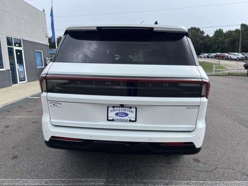 Pristine White 2025 Lincoln Navigator Reserve