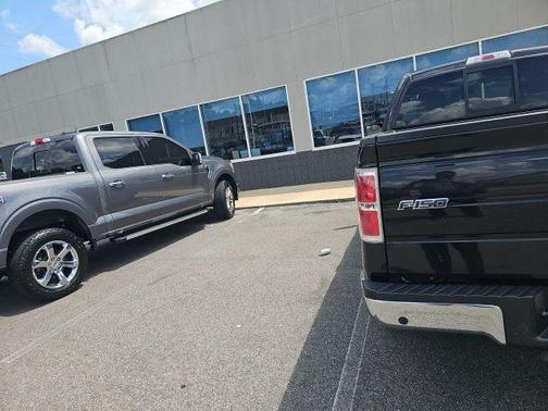 Tuxedo Black Metallic 2013 Ford F-150 Lariat