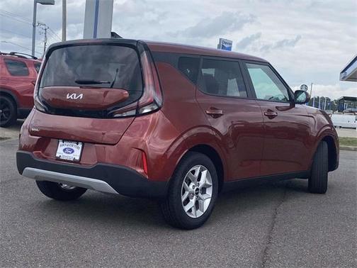 2023 Kia Soul S