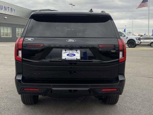 2025 Ford Expedition Platinum