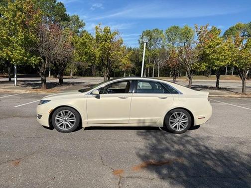 2015 Lincoln MKZ Hybrid Base
