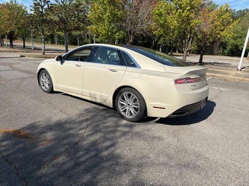 2015 Lincoln MKZ Hybrid Base