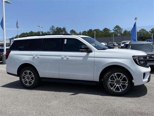 2025 Ford Expedition Active