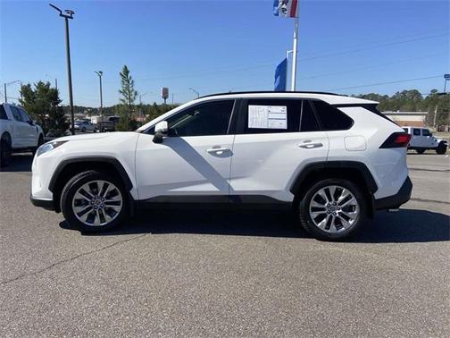 2019 Toyota RAV4 XLE Premium
