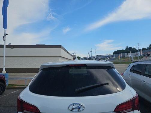 Frost White Pearl 2017 Hyundai Santa Fe Sport 2.4L