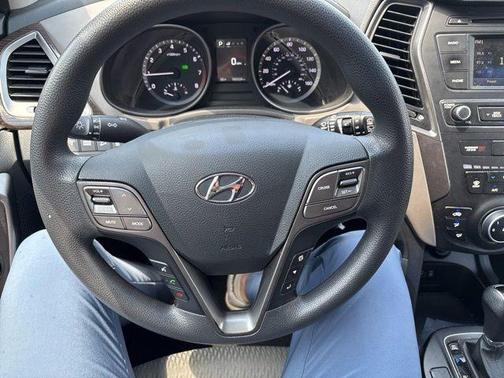 Frost White Pearl 2017 Hyundai Santa Fe Sport 2.4L