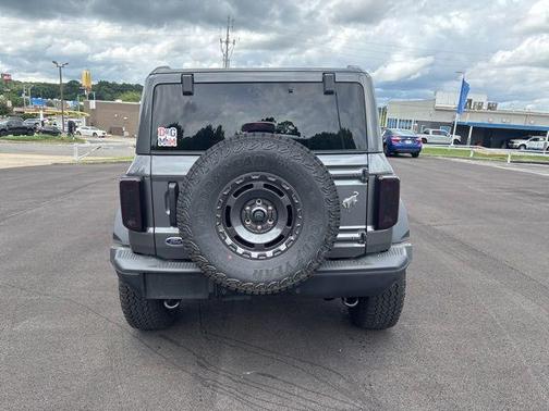 Carbonized Gray Metallic 2025 Ford Bronco Badlands