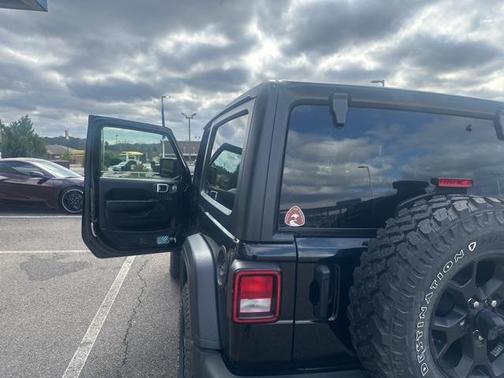 2021 Jeep Wrangler Sport