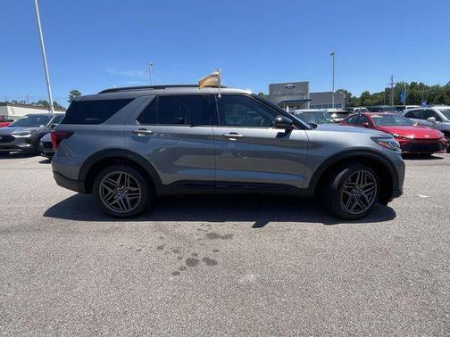 Carbonized Gray Metallic 2025 Ford Explorer ST