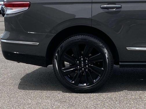2024 Lincoln Navigator Black Label