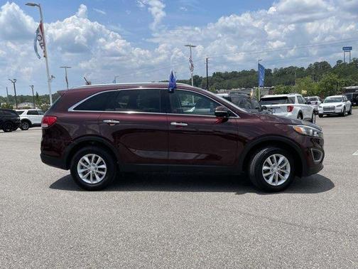 2017 Kia Sorento LX