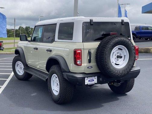 Desert Sand 2026 Ford Bronco Heritage Edition