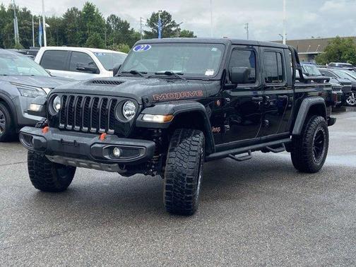 Black Clearcoat 2022 Jeep Gladiator Mojave