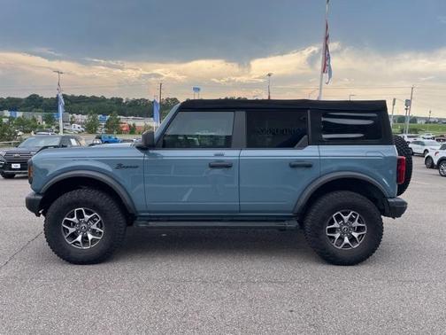 2022 Ford Bronco Black Diamond