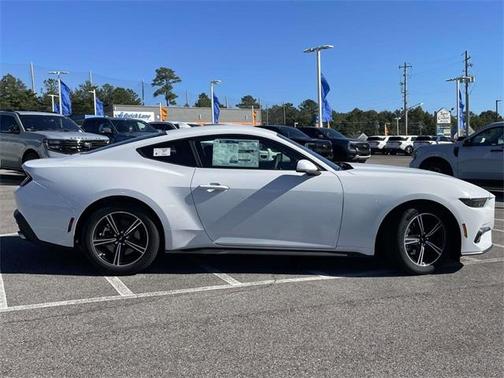 2025 Ford Mustang EcoBoost