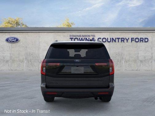 Dark Matter Gray Metallic 2026 Ford Expedition Platinum