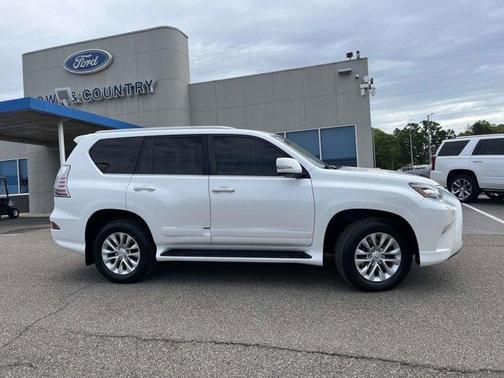 2017 Lexus GX 460 Base
