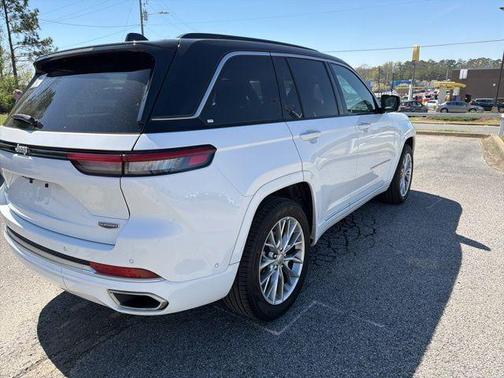 2025 Jeep Grand Cherokee Summit