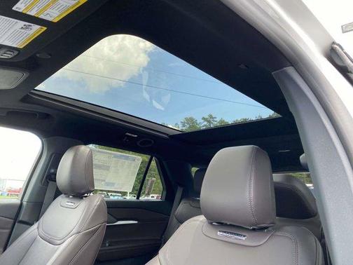 Star White 2026 Ford Explorer Platinum