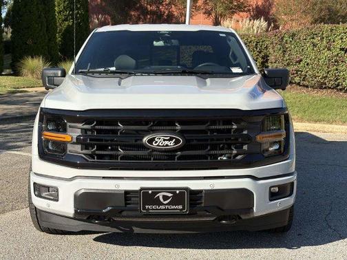 Avalanche 2026 Ford F-150 XLT