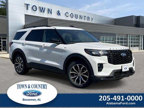 Star White 2026 Ford Explorer ST-Line
