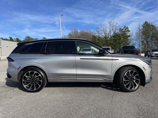 2024 Lincoln Nautilus Black Label