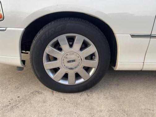 2007 Lincoln Town Car Designer Series