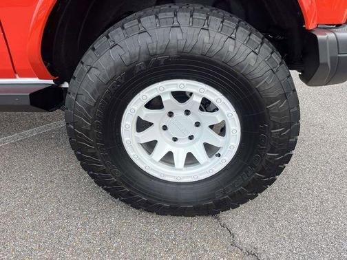 Oxford White 2025 Ford Bronco Stroppe Edition