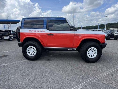 Oxford White 2025 Ford Bronco Stroppe Edition